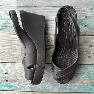 Crocs Farrah Slingback Wedge Heels Women's Size 6 Peep Toe Sandals Brown Adjust